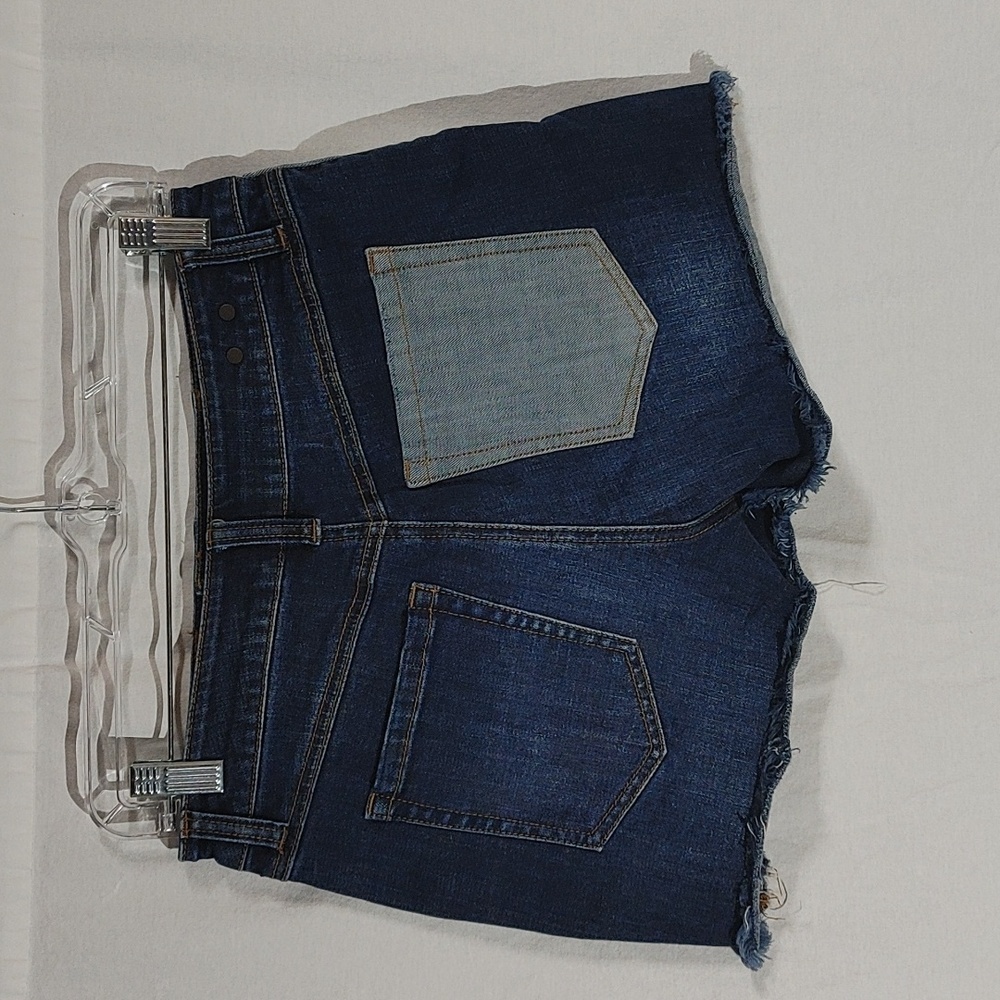 Cabi Jean Shorts - Picture 2 of 9